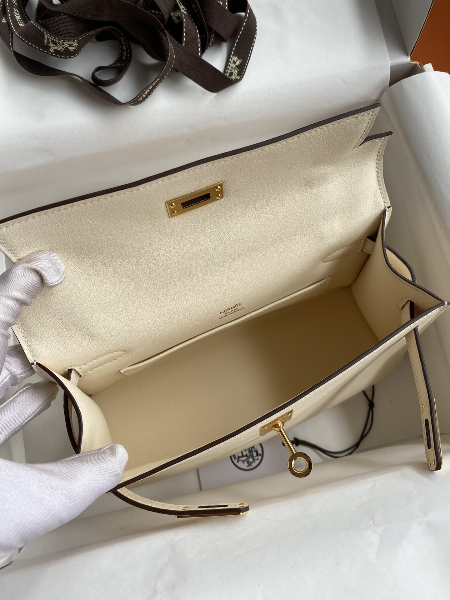 Hermes Mini Kelly Pochette 22cm Bag In White Swift Leather